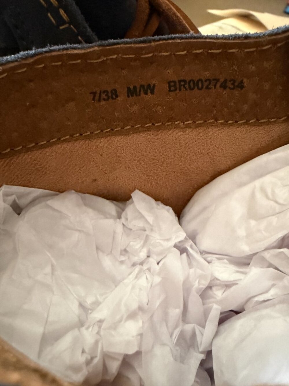Born Short Boots Navy NWT Size 7/38 - Picture 7 of 10